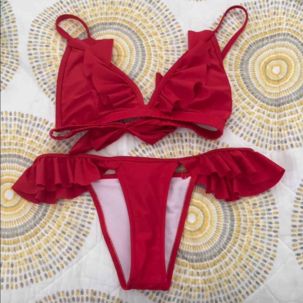 Red bikini set